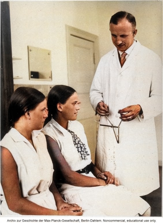 joseph mengele doctor dr auschwitz twin experiment auschwitz